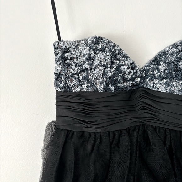 Stunning Magic Nights Cocktail Dress Size 8 - Picture 11 of 11